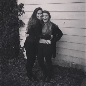 Meet your Posher, Whitney